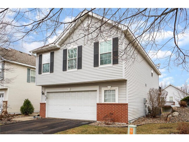 Building Photo - 917 Lindsey Ln