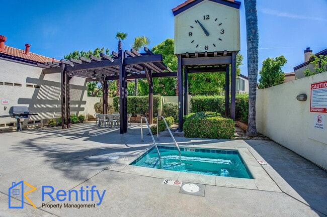 Building Photo - Gated 2bed/2bath home with lots of amenities