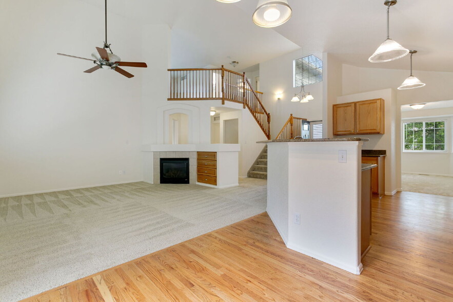 Building Photo - 4-Bedroom Home with Main-Level Suite, Gran...