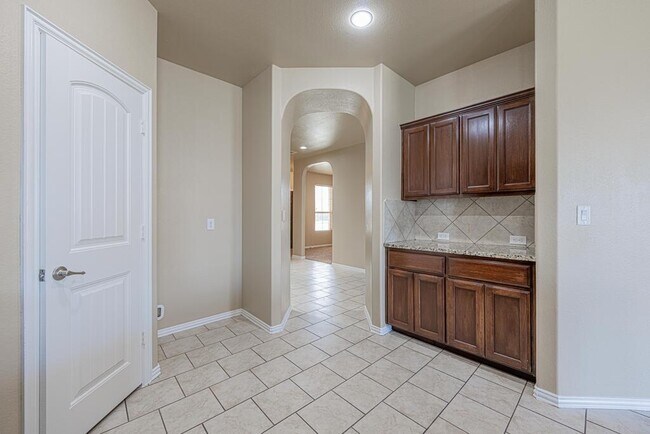 Building Photo - 7216 Brooks Ranch Rd