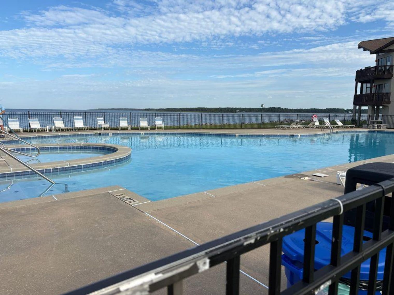 Building Photo - 3806 Spinnaker Dr