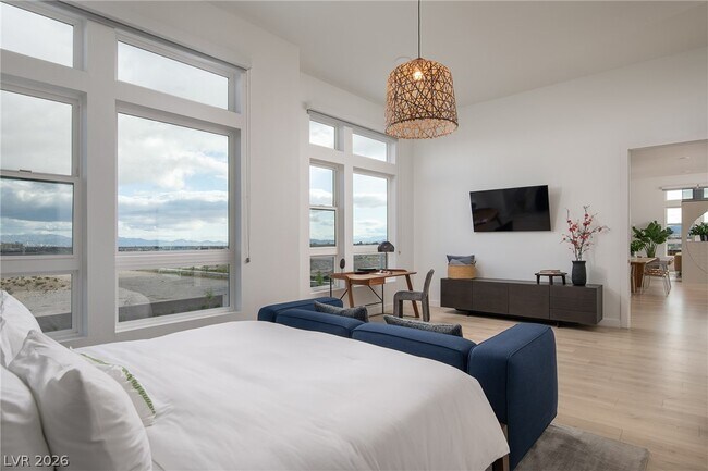 Building Photo - 11055 S Las Vegas Blvd