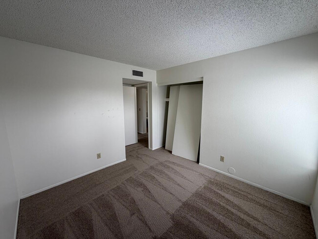 Building Photo - 5102 E Bannock St