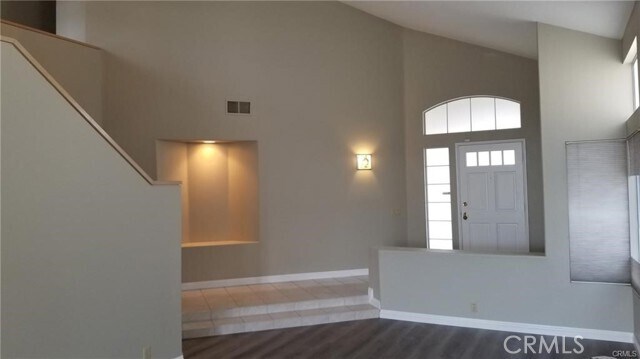 Building Photo - 424 Dylan Dr