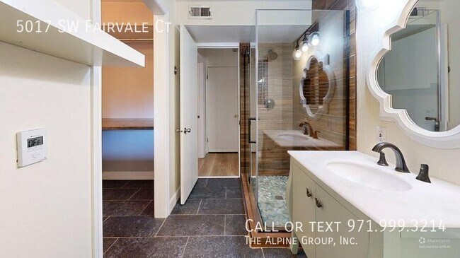 Building Photo - 5017 SW Fairvale Ct