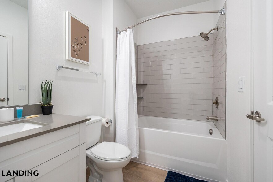 Building Photo - 515 Corso Ln