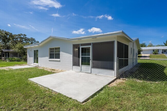 Building Photo - 1040 Dorado Dr