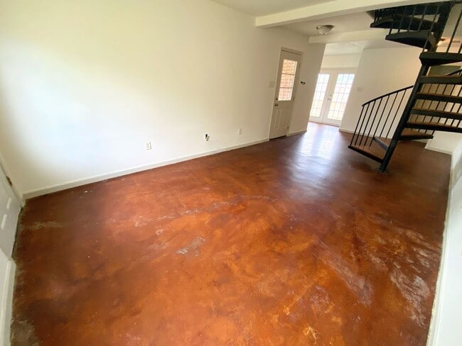Building Photo - 2-Bed, 2.5-Bath Townhouse Near McNeese State University!!