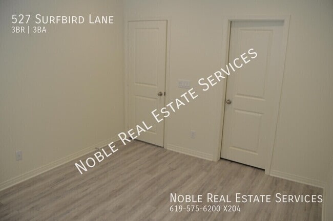 Building Photo - 527 Surfbird Ln
