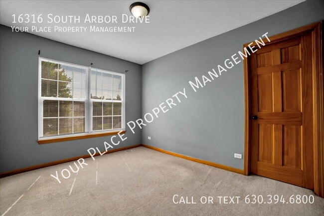 Building Photo - 16316 S Arbor Dr