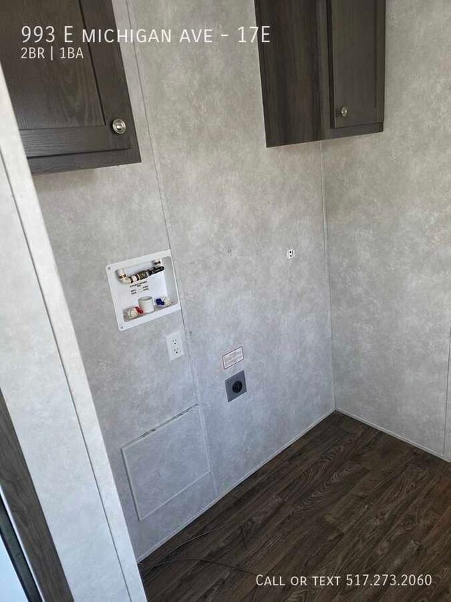 Building Photo - 993 E Michigan Ave