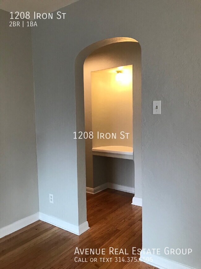 Building Photo - 1208 Iron St-