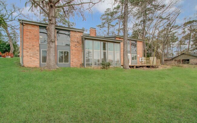 Building Photo - 417 Brook Hollow Dr