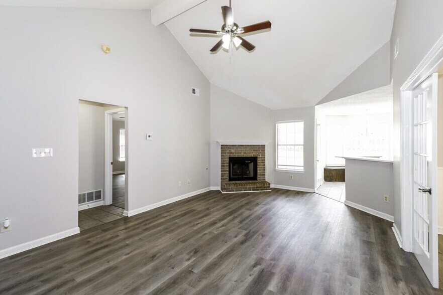 Building Photo - 6963 Naples Dr