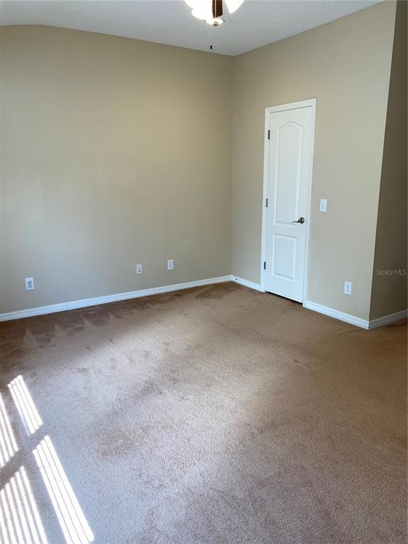 Building Photo - 5809 Fishhawk Ridge Dr