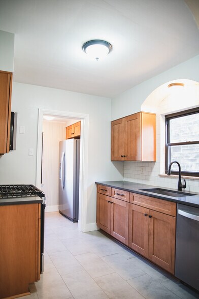 Primary Photo - 153 Morrison Dr