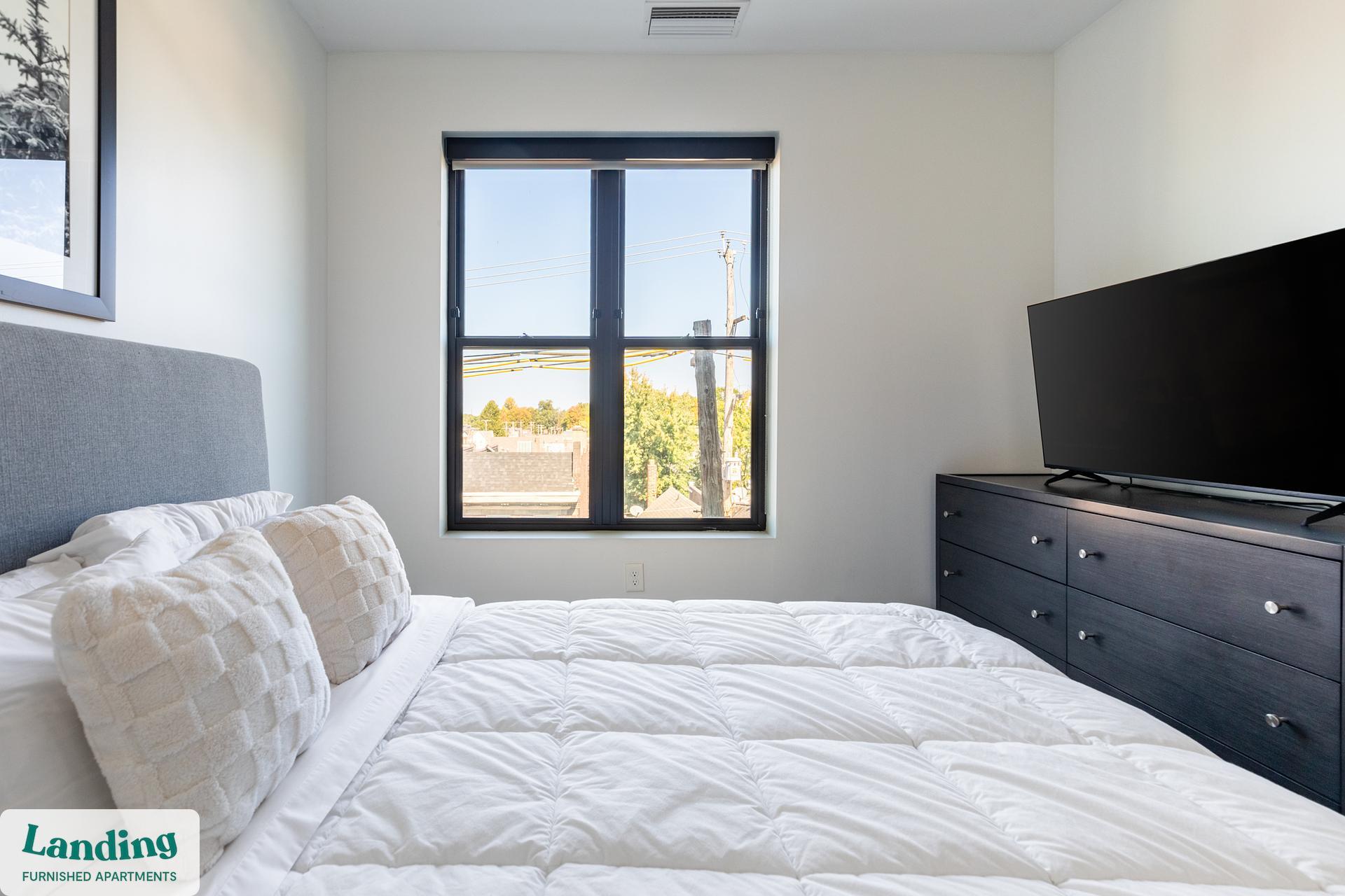 Building Photo - 12312 Mayfield Rd