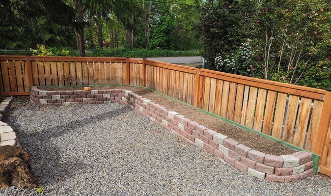 Building Photo - Wonderful Two-Story Seattle House ready to for a family to make it a HOME!