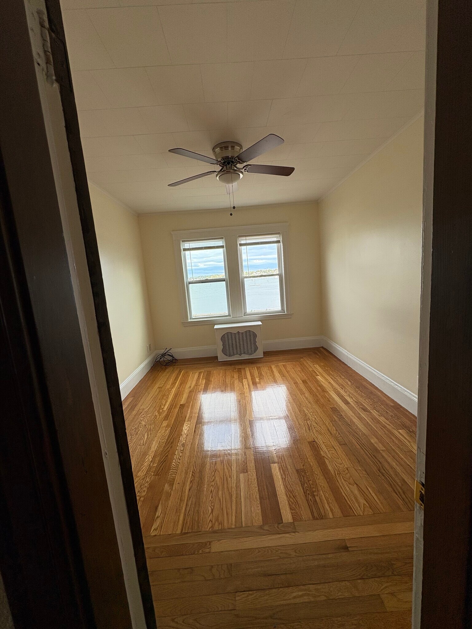 Building Photo - 14 Messervy St