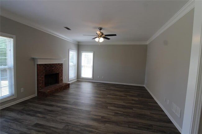 Building Photo - 1525 Woodpoint Way