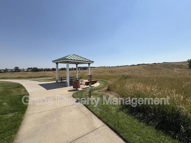 Building Photo - 910 Humboldt Way