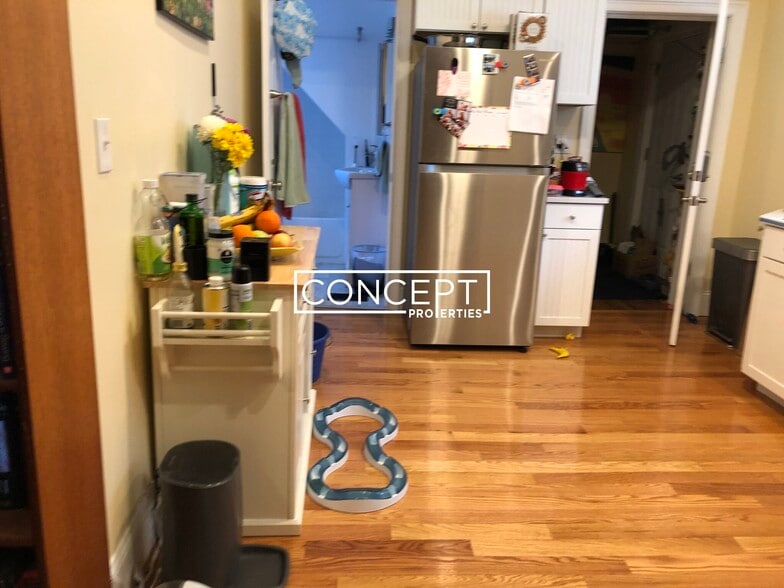 Building Photo - 8 Claremon St