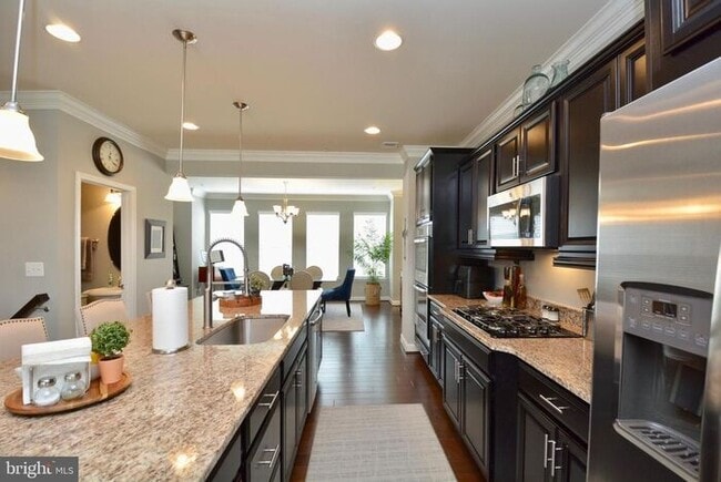 Building Photo - 702 Fair Winds Way