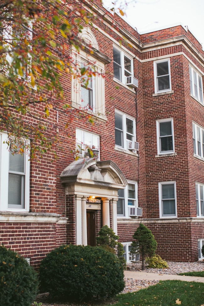 Building Photo - Mt. Vernon & Monticello