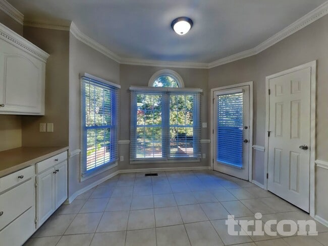 Building Photo - 6013 Rittenhouse Rd