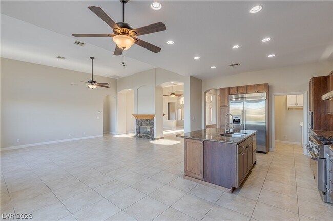 Building Photo - 2749 Botticelli Dr