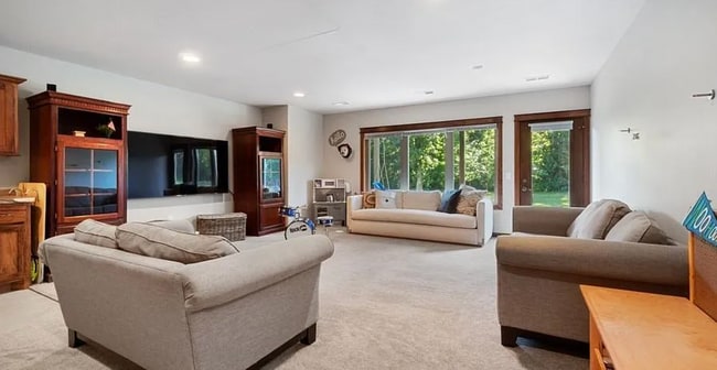 Building Photo - 944 Cove Ct NW