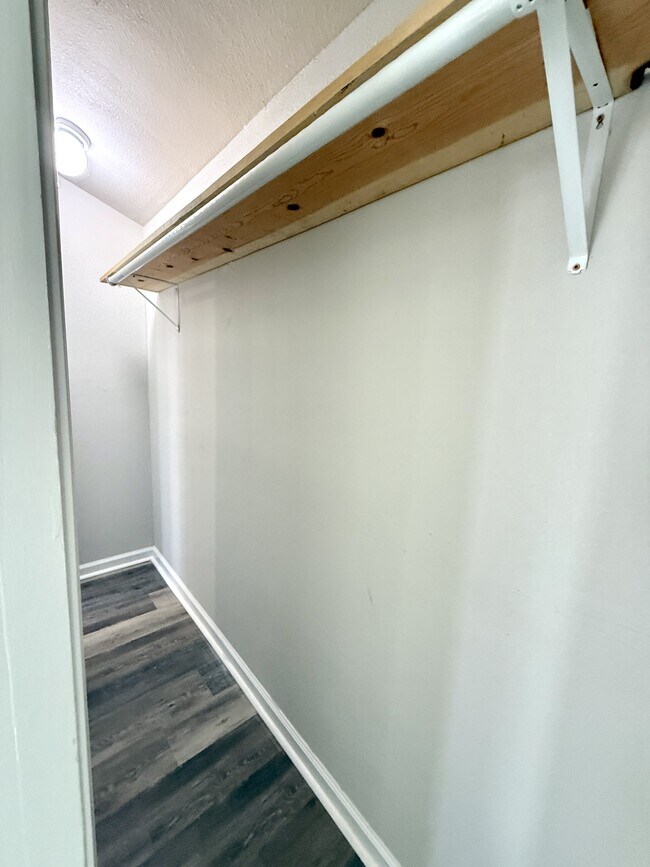 Building Photo - 312 M St NE