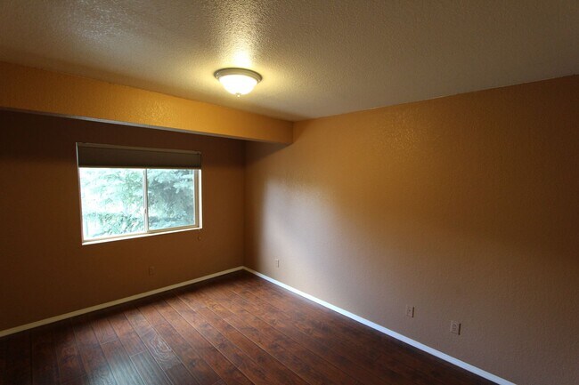 Building Photo - 3026 N Joy Ln