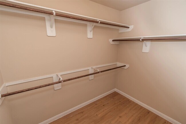 Building Photo - 5727 Post Oak Manor Dr