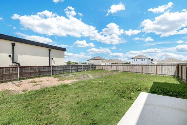 Building Photo - ***MOVE-IN SPECIAL: TWO WEEKS FREE***Spacious Two-Story Retreat on a Cul-de-Sac with Bonus Room