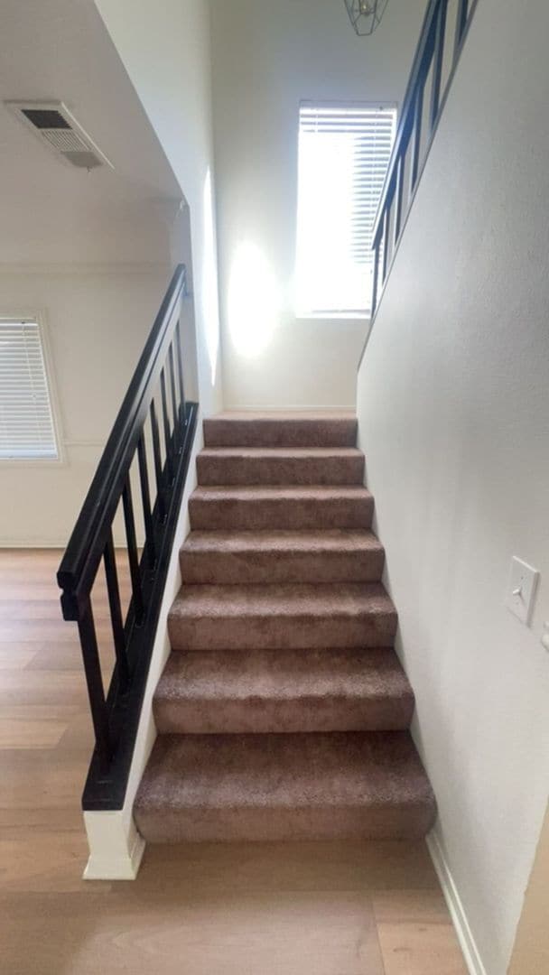 Building Photo - Southridge 4bed 2bath Beauty!