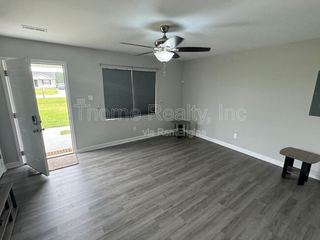 Building Photo - 2414 Heath Ln