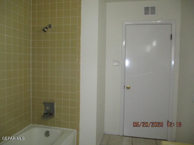 Building Photo - 6817 Escondido Dr
