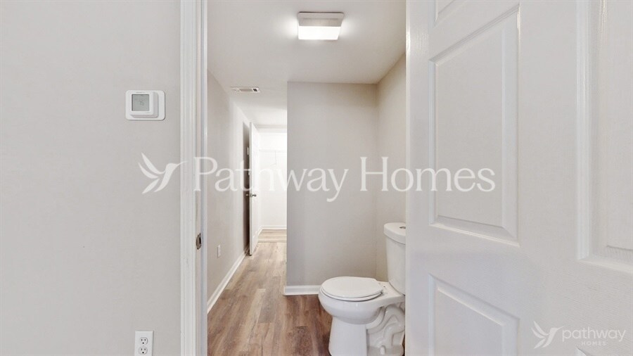 Building Photo - 10891 Knotty Pine Pl