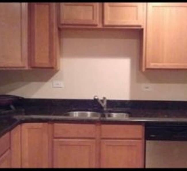 Building Photo - 24 S Leavitt St