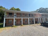Building Photo - 318 E Purdon St