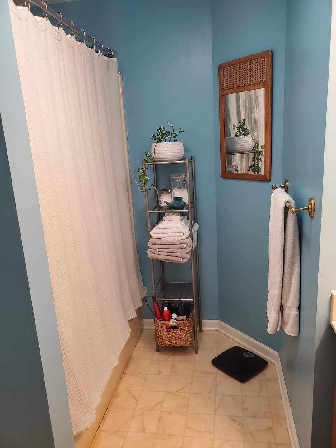 Building Photo - 10 White Birch Dr