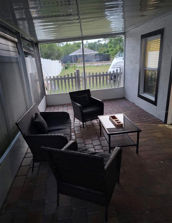 Building Photo - 2302 Rochelle Ave