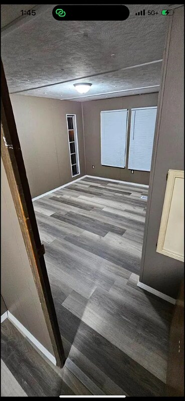 Building Photo - 4720 Ellsworth Ln