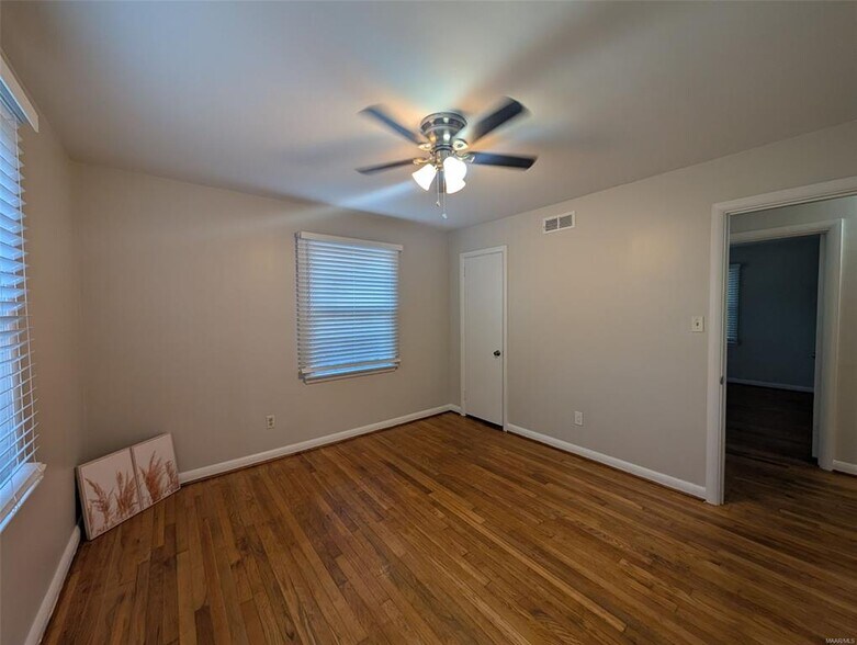 Building Photo - 744 Duval Dr