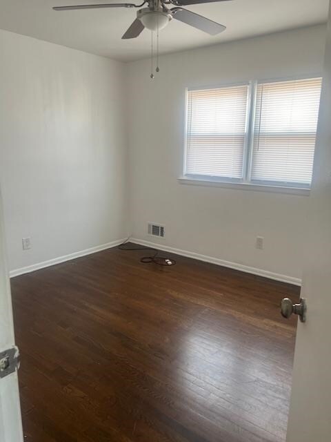 Building Photo - 105 Evergreen St