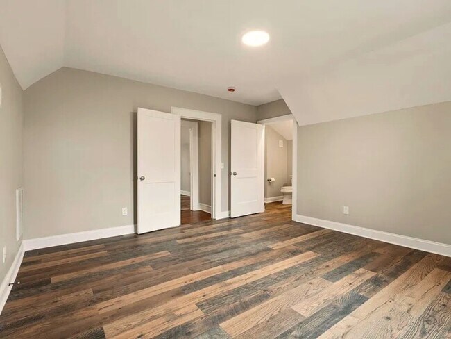 Building Photo - 34 3rd St