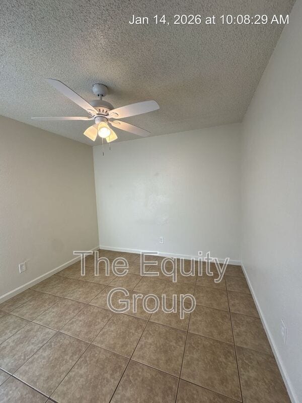 Building Photo - 809 Monarch Cir