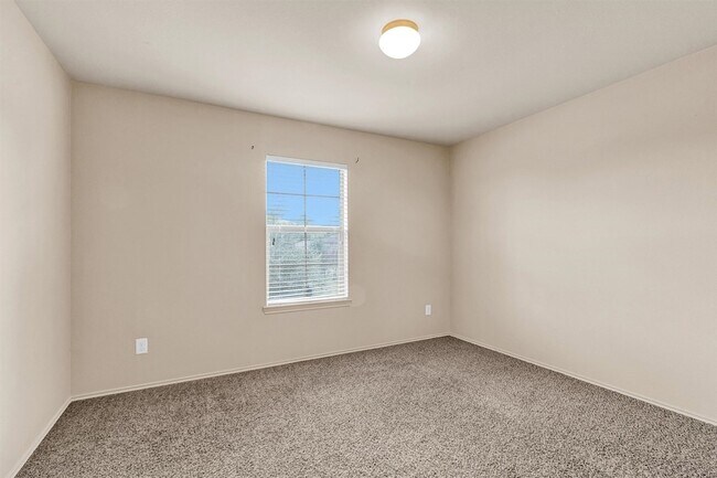 Building Photo - 2119 Treasure Mountain Dr