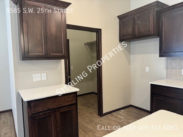 Building Photo - 9585 SW 25th St